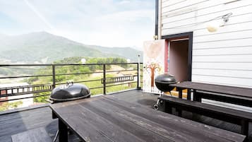 Duplex (Pink Topaz, Max 5 People) | Terrace/patio