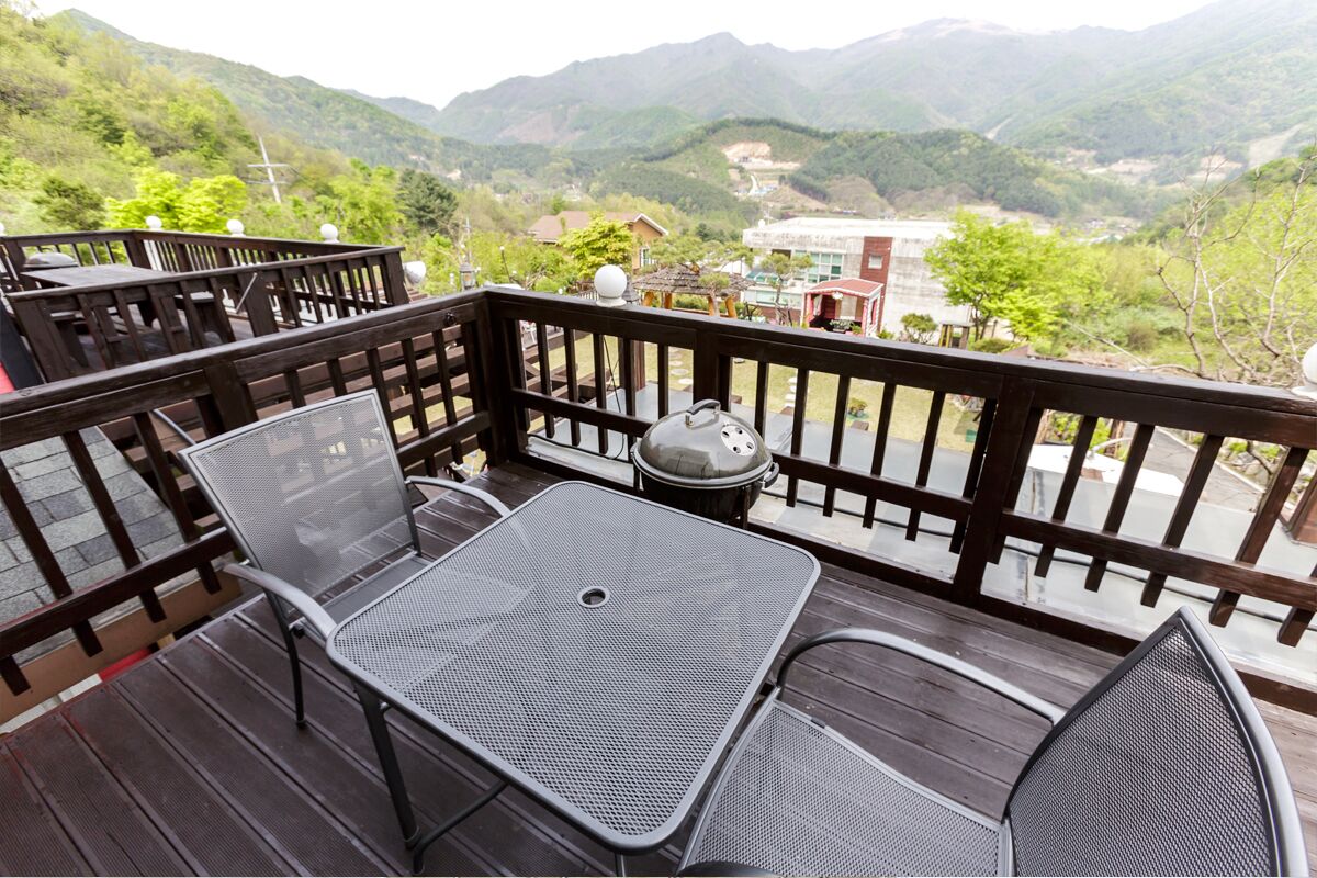 자수정 (최대 2인 초과 인원 투숙 불가) | 테라스/파티오