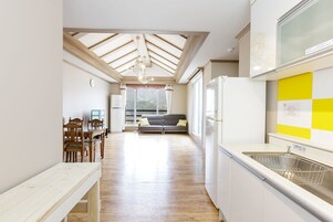 Televisión de pantalla plana, reproductor de DVD