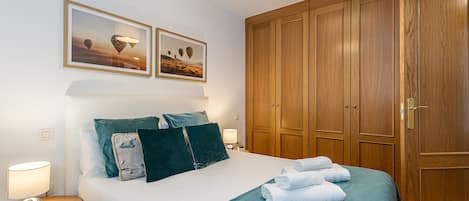 3 chambres, fer et planche Ă repasser, Wi-Fi gratuit