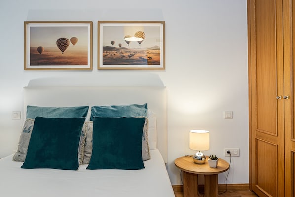 3 slaapkamers, een strijkplank/strijkijzer, gratis wifi