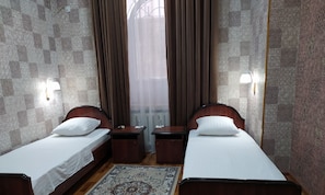 Iron/ironing board, free WiFi, bed sheets