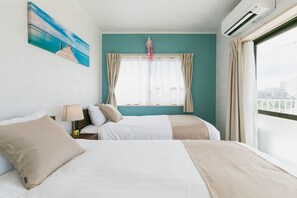 Private Vacation Home | 4 bedrooms, iron/ironing board, free WiFi - Sea Sunset Villa (Motobu)