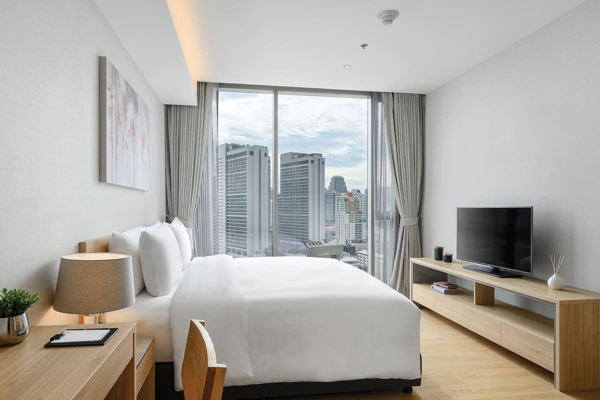 In-room safe, desk, laptop workspace, soundproofing