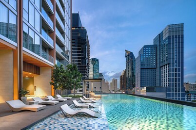 Oakwood Suites Bangkok