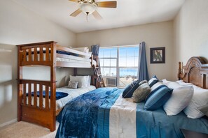 7 chambres, fer et planche à repasser, Internet gratuit, draps fournis