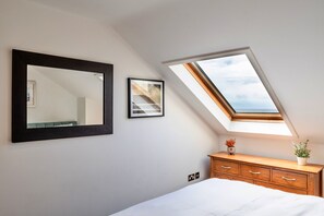 2 chambres, fer et planche à repasser, lit parapluie, Wi-Fi gratuit