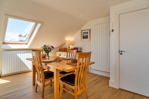 Dining - Ocean Lookout (Woolacombe)