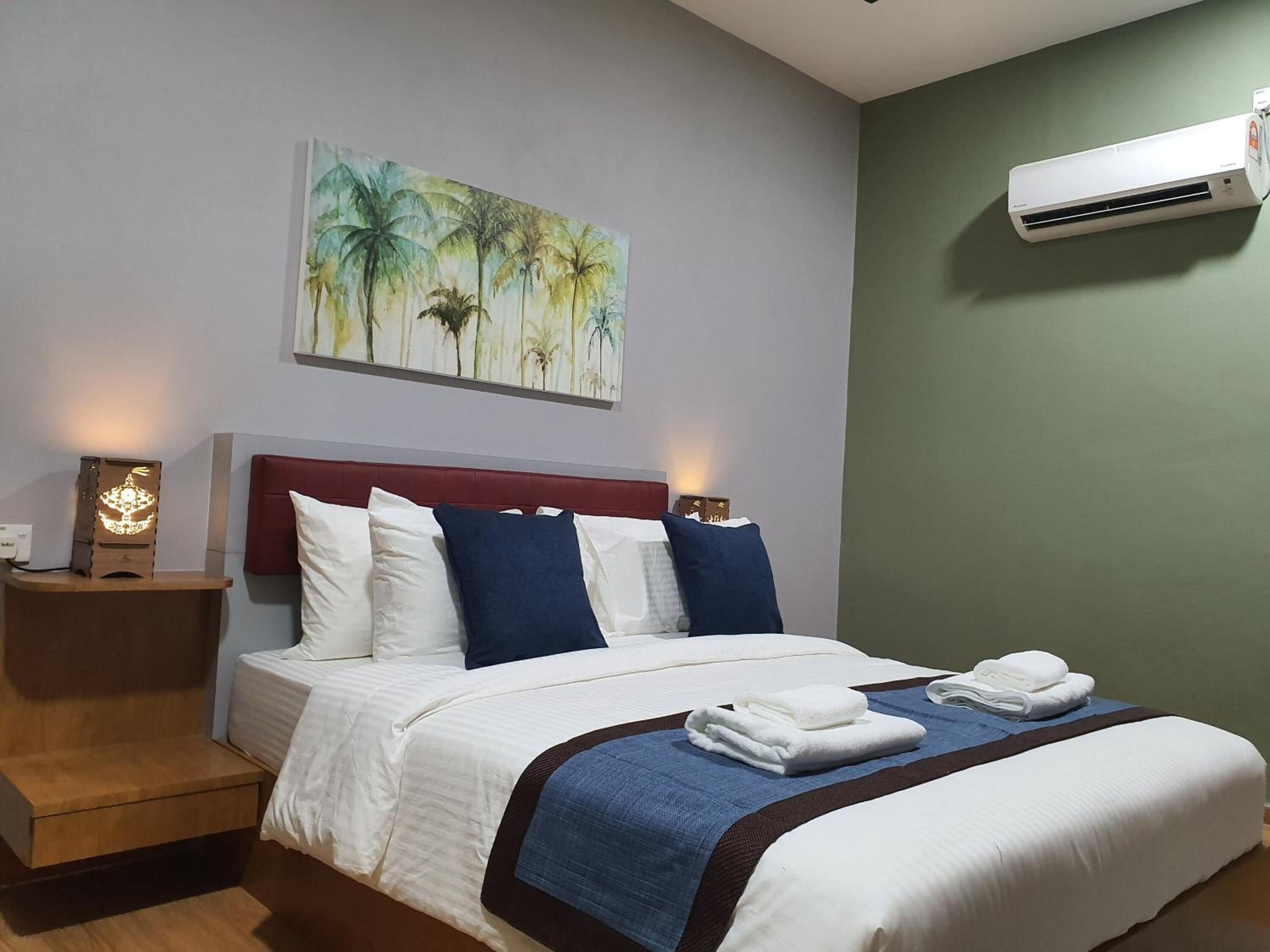 Schreibtisch, Bügeleisen/Bügelbrett, kostenloses WLAN, Bettwäsche