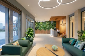 Sala de estar en el lobby