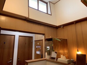 淋浴设施、毛巾