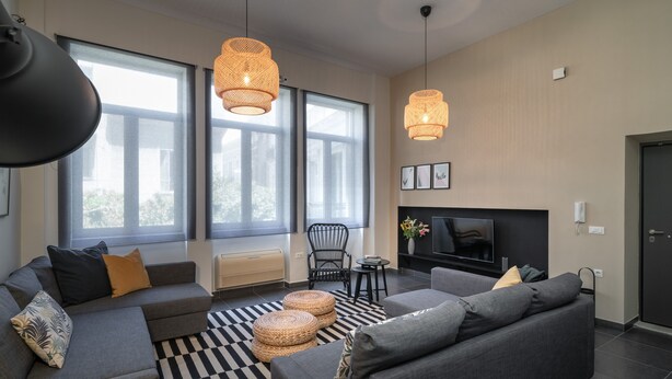 Living room - Athens Downtown Loft (Athens)