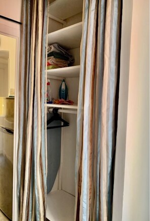 Interior - Rental small 3 Pieces Historic Center (Menton)