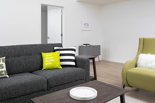 標準公寓, 1 間臥室 | 客廳 | 平面電視