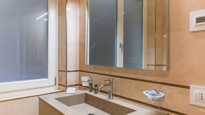 Bathroom - Arena Design - Leo Due (Verona)