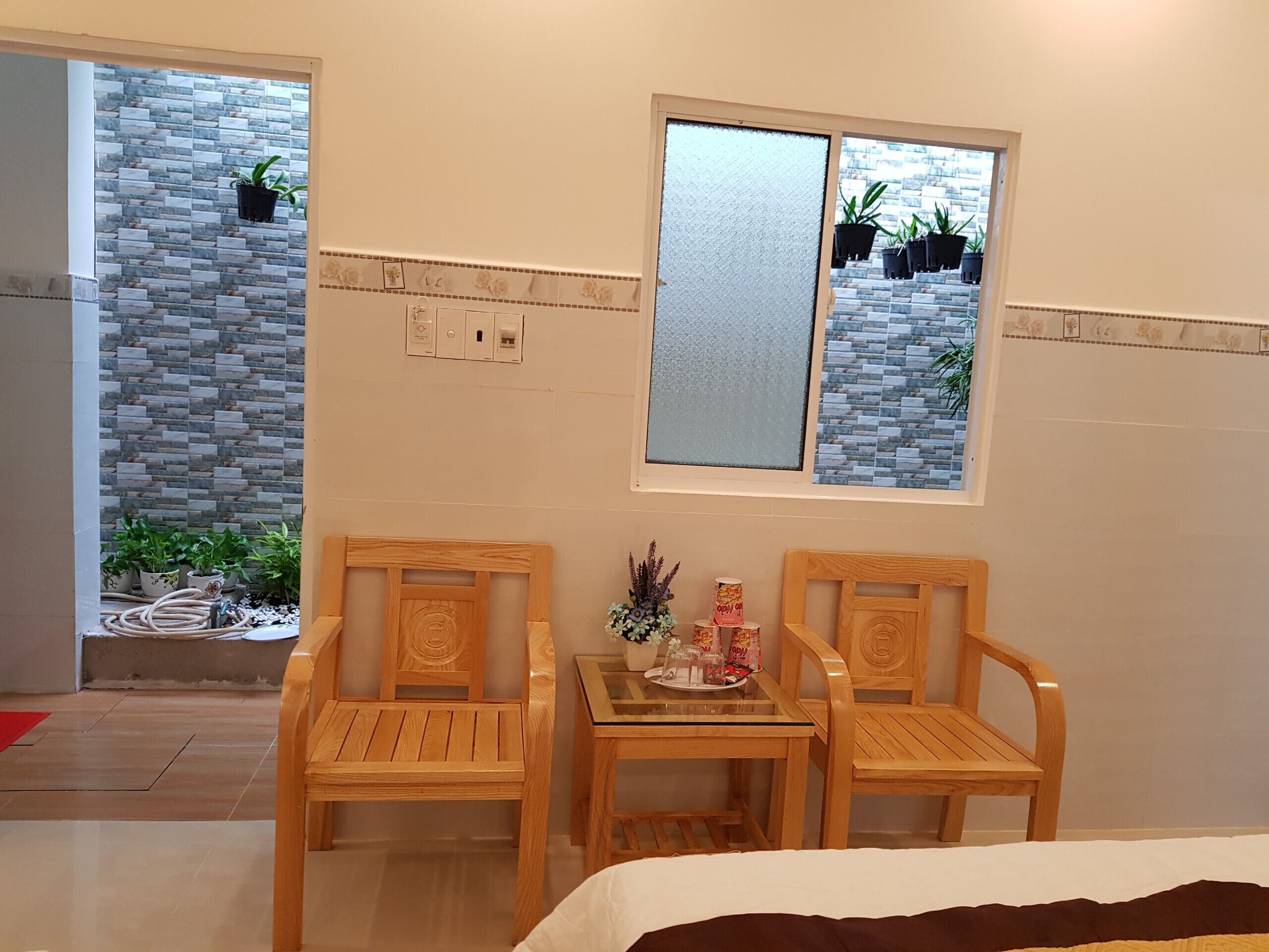 1 habitación, caja de seguridad en la habitación y wifi 