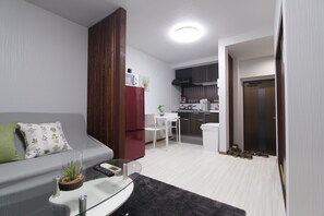 อพาร์ทเมนท์ | 2 ห้องนอน, เตารีด/โต๊ะรีดผ้า, Wi-Fi ฟรี