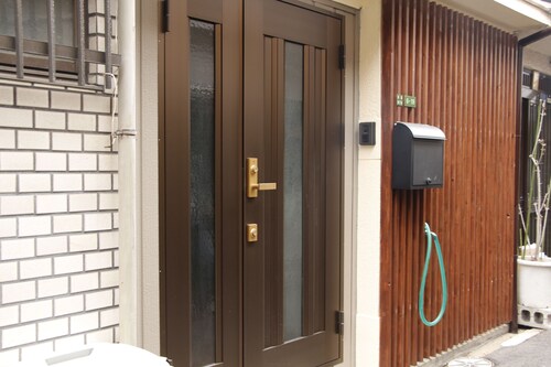 Ko's Apartment, Tatsumi West Station