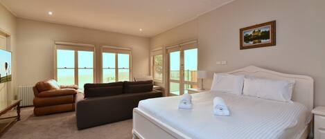 4 soverom, strykejern/-brett og internettilgang