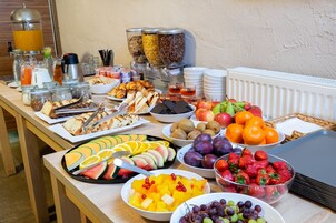 Desayuno bufé gratuito y diario