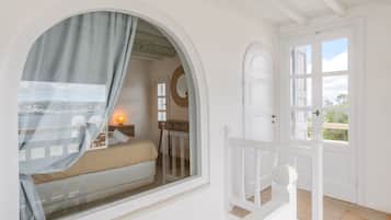 7 bedrooms, in-room safe, iron/ironing board, WiFi