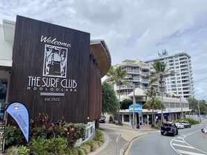 Exterior - Mooloolaba Beachfront Apartment (Mooloolaba)