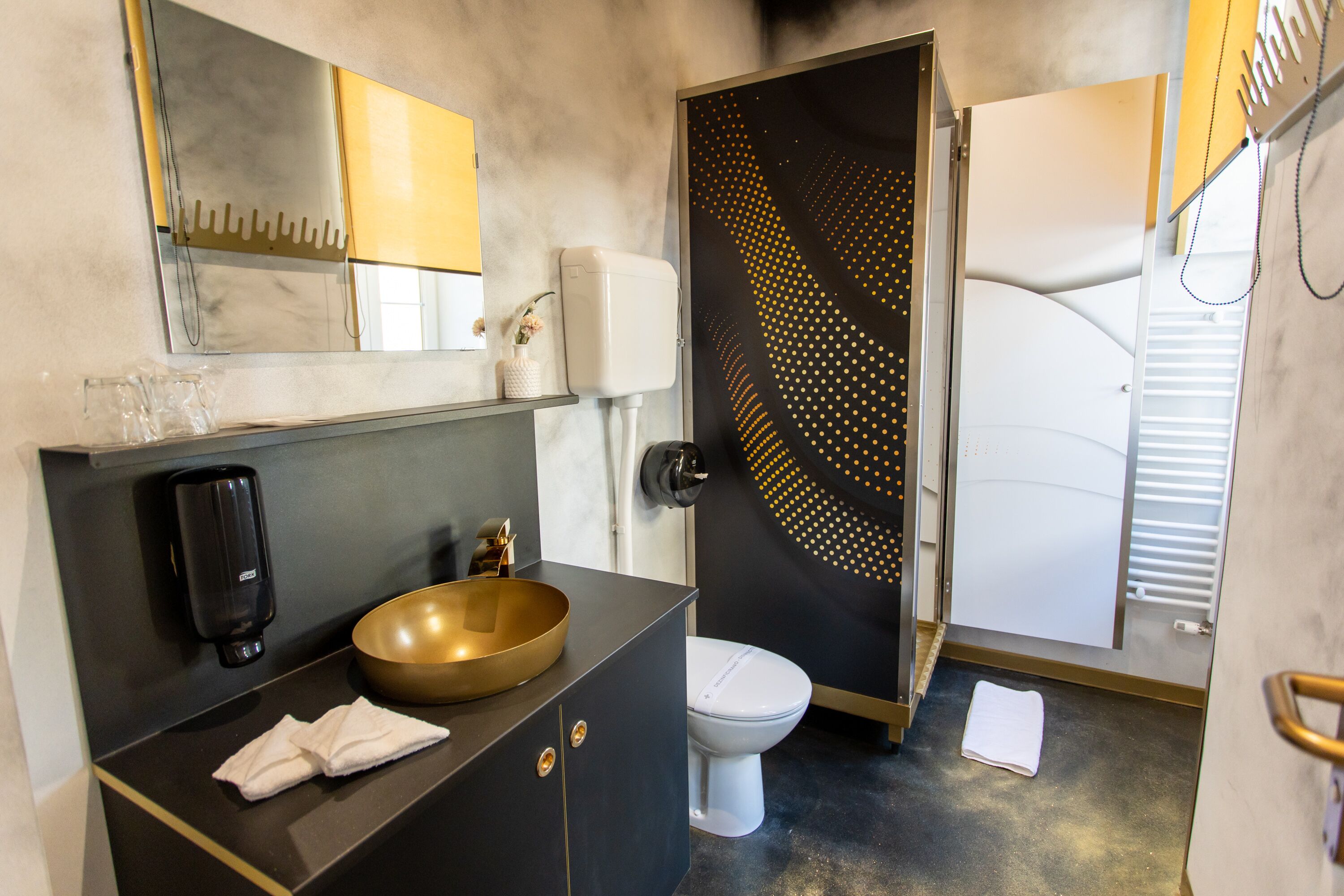 shower, free toiletries, hair dryer, slippers