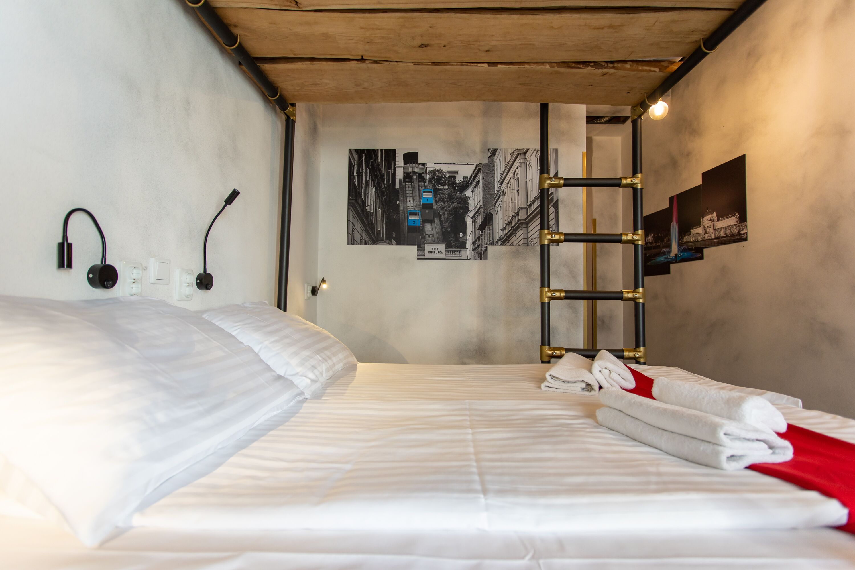 grahor & klein room, main street view | 1 bedroom, in-room safe, desk, iron/ironing board