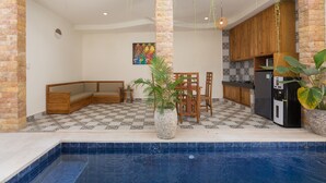 32-inch LCD TV with digital channels, TV - Nalin Bali Villas (Ungasan)
