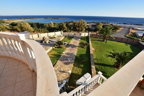 Huvila, 4 makuuhuonetta | Näkymä parvekkeelta