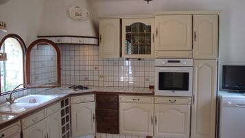 KĂžleskab, ovn, kogeplade, opvaskemaskine