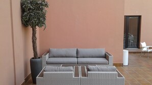 Terrace/patio - Le Grand Hôtel de Thies (Thies)