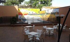 Spécialités Cuisine locale et internationale