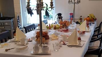 Dagelijks continentaal ontbijt inbegrepen