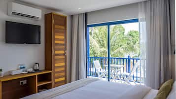 Deluxe Double Room Riverfront