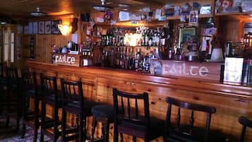Bar (en la propiedad)
