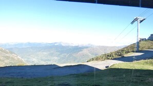 Unclassified image, 5 of 9, button - Cozy studio for 4 with terrace in Saint-Lary-Soulan (Saint-Lary-Soulan)