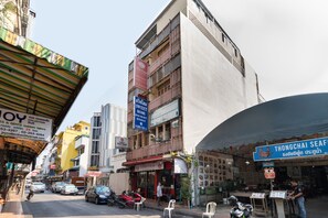 Exterior - OYO 583 Sweethome Guest House (Bangkok)