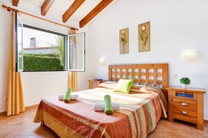 3 chambres, fer et planche Ă repasser, Wi-Fi gratuit, draps fournis