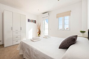 4 chambres, fer et planche à repasser, Wi-Fi gratuit, draps fournis
