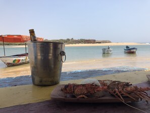 Beach nearby - Studio 3 - Fully-equipped double room in Guesthouse (Ngaparou)