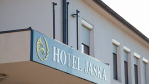 Exterior detail - Hotel Jaska (Jastrebarsko)