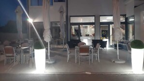 Terrace/patio - Hotel Jaska (Jastrebarsko)
