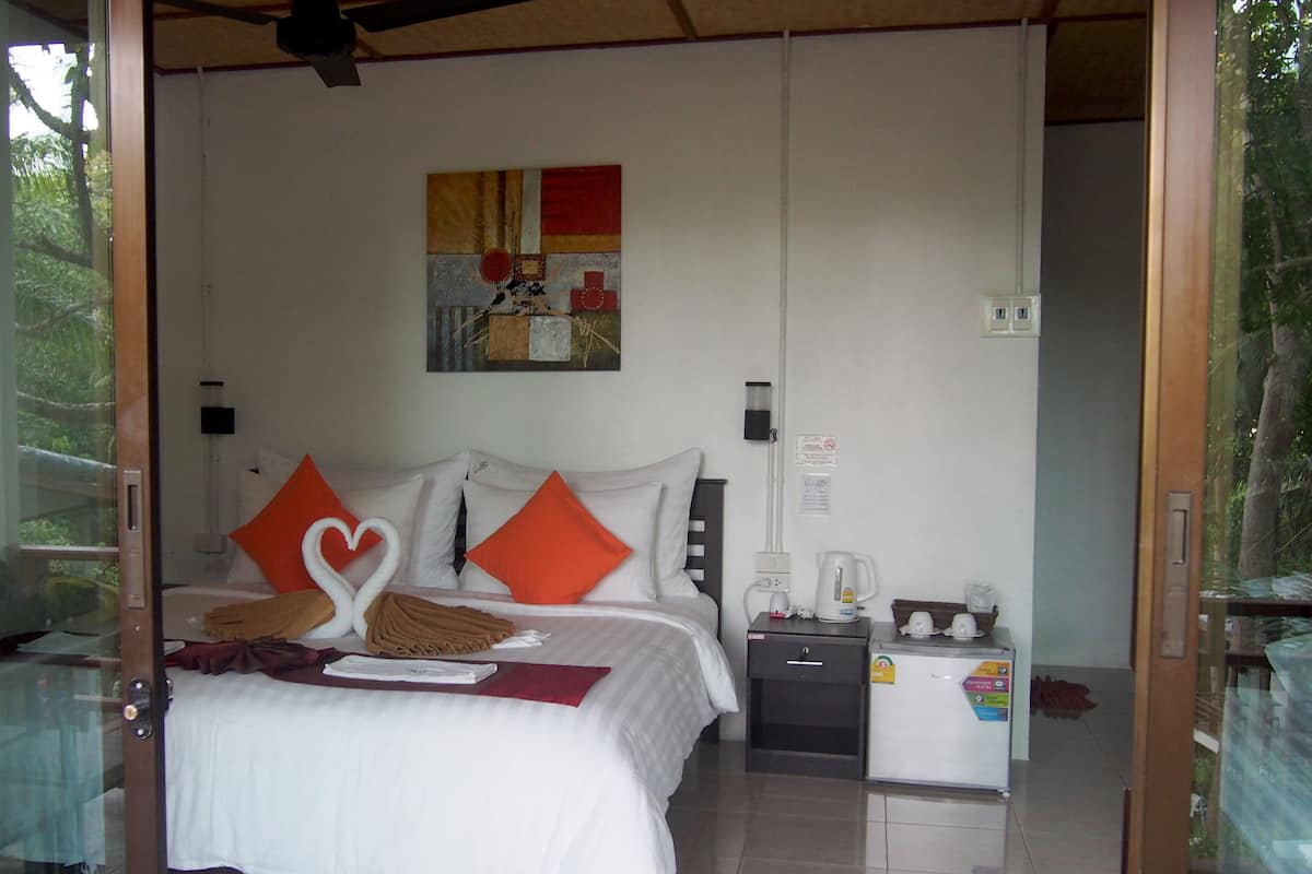 Garden Bungalow Triple