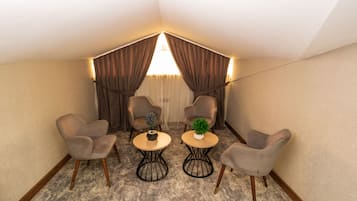 Family Suite | 1 bedroom, Egyptian cotton sheets, premium bedding, memory foam beds
