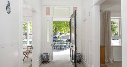 Villa Maitai - Central Nelson Holiday Home