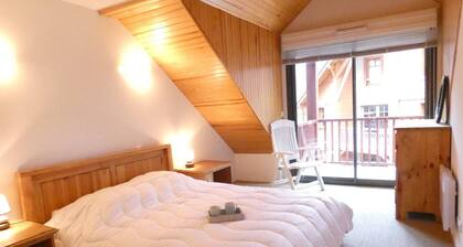 Spacious 3-Bedroom Duplex with Balcony & Parking, Sleeps 8 - Saint-Lary-Soulan
