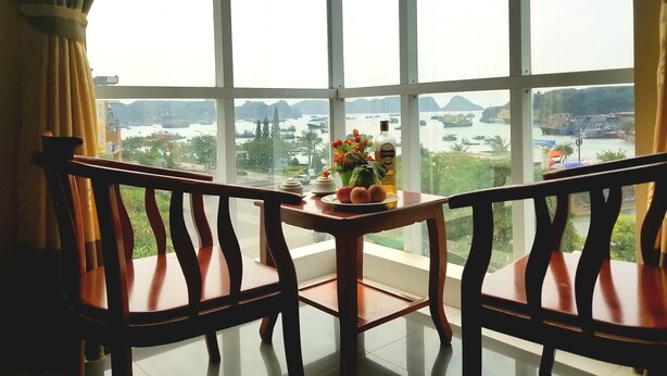 Deluxe Quadruple Room, 2 Queen Beds, Ocean View - Cat Ba Discovery Hotel (Hai Phong)
