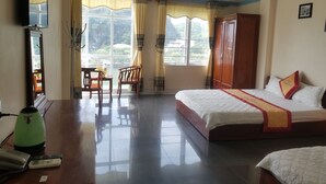 Deluxe Quadruple Room, 2 Queen Beds, Ocean View - Cat Ba Discovery Hotel (Hai Phong)
