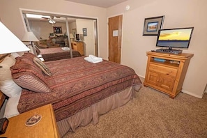 2 bedrooms, iron/ironing board, bed sheets - 3407 Pine Hill 2 Bedroom Home by RedAwning (South Lake Tahoe)